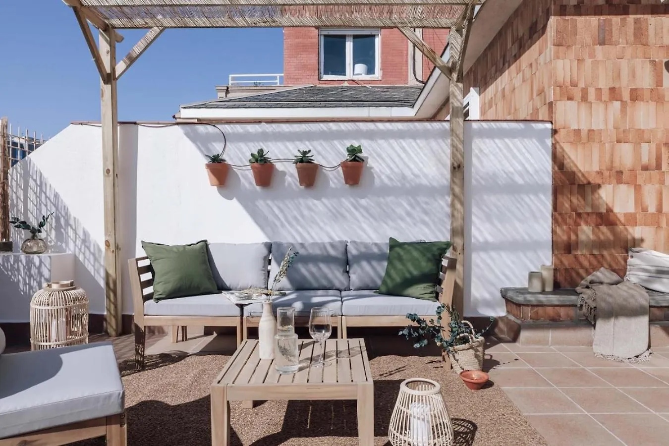 Apartment Nerja - 1 Bedroom And Terrace In Sant Gervasi Barcelona Spanien