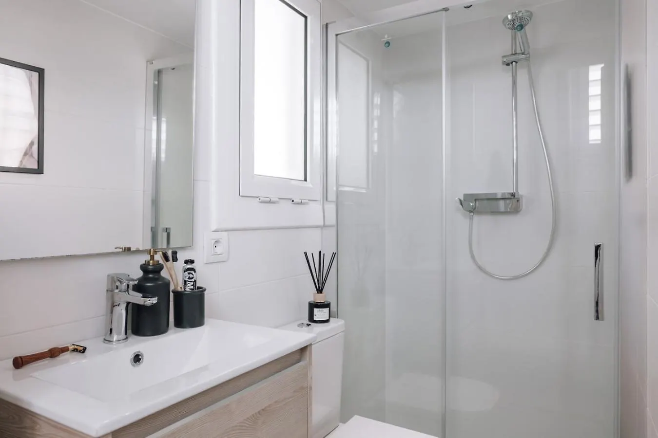 Nerja - 1 Bedroom And Terrace In Sant Gervasi Barcelona 0*,